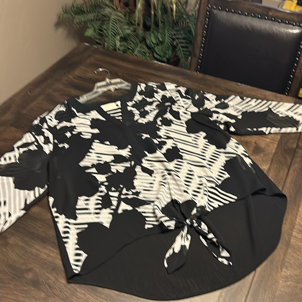 Chico’s Blouse - Picture 7 of 10